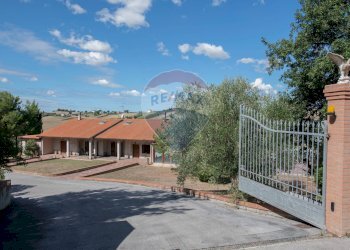 Casa all\'aperto - Independent house via montelatiere
 
14b, San Marcello - photo 37