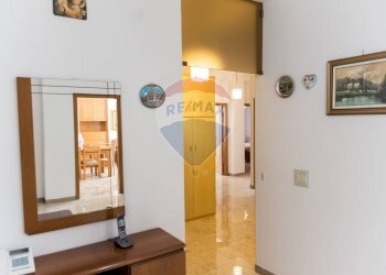 Hall / corridoio - Appartamento Jesi - foto 7