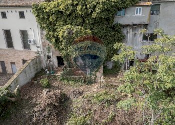 Giardino - Appartamento Piazza della repubblica
 
7, Monte San Vito - foto 4