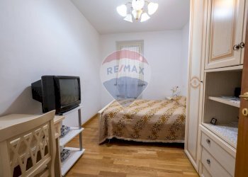 Camera / camera da letto - Quadrilocale Via Luigi Pieralisi
 
16, Jesi - foto 6