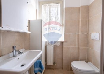 Bagno - Quadrilocale Via Luigi Pieralisi
 
16, Jesi - foto 8