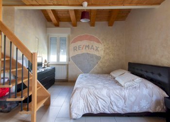 Camera / camera da letto - Quadrilocale Viale Leonardo da Vinci
 
29, Maiolati Spontini - foto 12