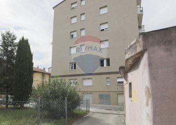 Edificio all\'aperto - Quadrilocale via Igino Simboli
 
21, Recanati - foto 2