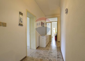 Hall / corridoio - Quadrilocale via Igino Simboli
 
21, Recanati - foto 25