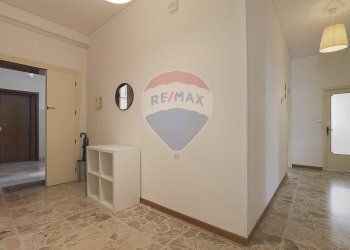 Hall / corridoio - Quadrilocale via Igino Simboli
 
21, Recanati - foto 32