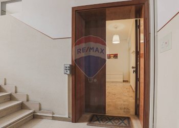 Scale - Quadrilocale via Igino Simboli
 
21, Recanati - foto 34