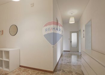 Hall / corridoio - Quadrilocale via Igino Simboli
 
21, Recanati - foto 56