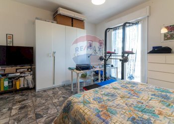 Camera / camera da letto - Appartamento via Friuli
 
1, Jesi - foto 7