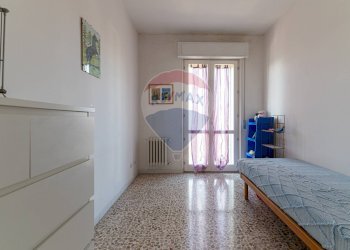 Camera / camera da letto - Appartamento via Friuli
 
1, Jesi - foto 12