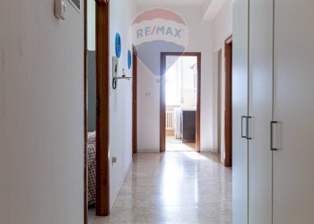 Hall / corridoio - Appartamento via Friuli
 
1, Jesi - foto 24