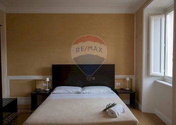 Camera / camera da letto - Stabile - Palazzo via solferino
 
4, Staffolo - foto 18