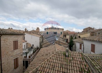 Edificio all\'aperto - Stabile - Palazzo via solferino
 
4, Staffolo - foto 26