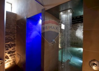 Bagno - Stabile - Palazzo via solferino
 
4, Staffolo - foto 56