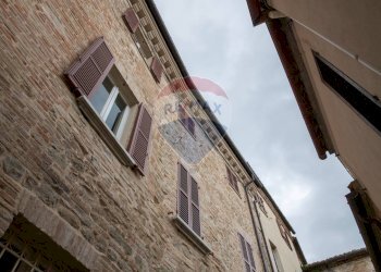 Edificio all\'aperto - Stabile - Palazzo via solferino
 
4, Staffolo - foto 60