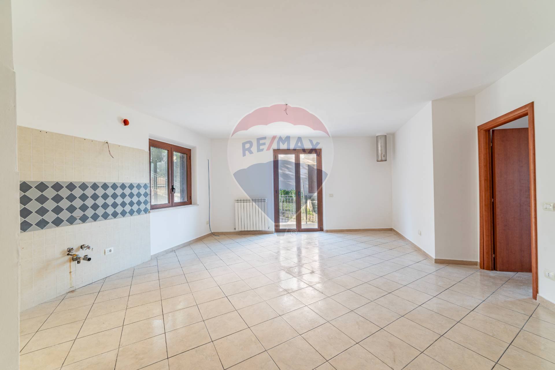 Stanza vuota - Apartment Via Giovanni Amendola
 
8, Montecarotto - photo 1