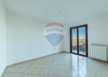 Stanza vuota - Appartamento Via Giovanni Amendola
 
8, Montecarotto - foto 5