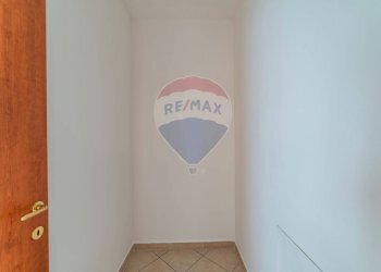 Stanza vuota - Appartamento Via Giovanni Amendola
 
8, Montecarotto - foto 10