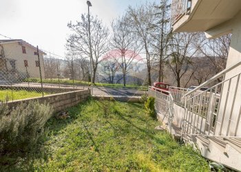 Giardino - Appartamento Massimo D'Azeglio
 
2, Castelplanio - foto 18