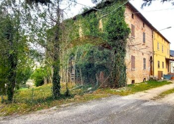 Casa all\'aperto - Casa semi indipendente FRAZIONE MARENELLA
 
55, Fabriano - foto 3