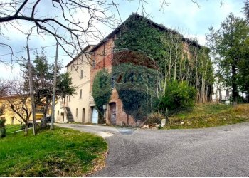 Casa all\'aperto - Casa semi indipendente FRAZIONE MARENELLA
 
55, Fabriano - foto 6