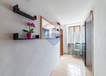 Hall / corridoio - Casa semi indipendente Via San Rocco
 
35, Maiolati Spontini - foto 13