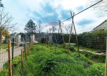 Giardino - Casa semi indipendente Via San Rocco
 
35, Maiolati Spontini - foto 15