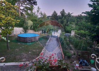 Giardino - Casa semi indipendente Via San Rocco
 
35, Maiolati Spontini - foto 24