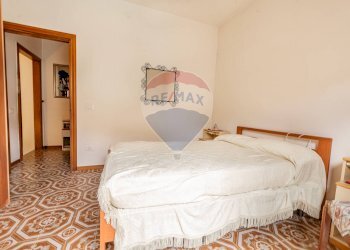 CAMERA DA LETTO 1 - Casa indipendente strada del caprile
 
28, Frontone - foto 11