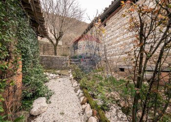 CORTE PRIVATA - Casa indipendente strada del caprile
 
28, Frontone - foto 23