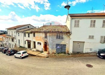 Casa all\'aperto - Casa semi indipendente via Mazzini
 
24, 22, San Marcello - foto 5