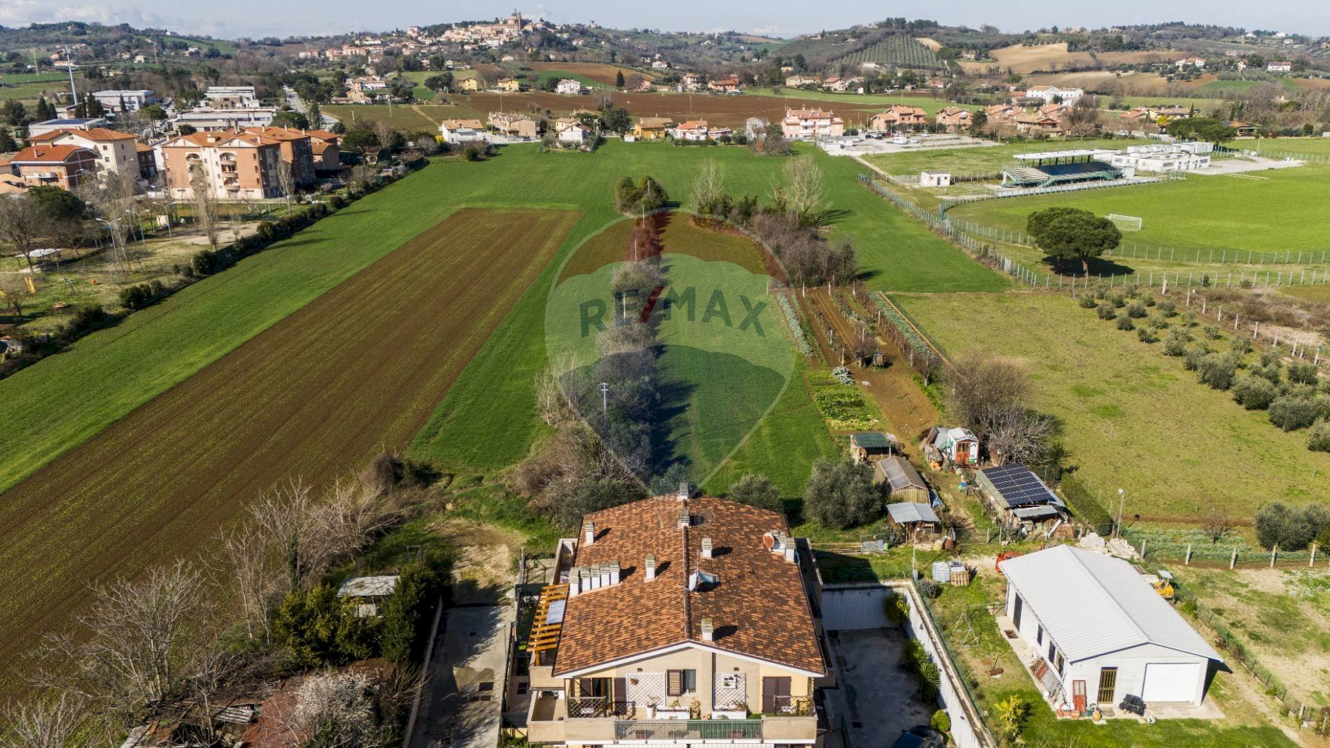 Casa all\'aperto - Agricultural land via coppo, Monte San Vito - photo 3