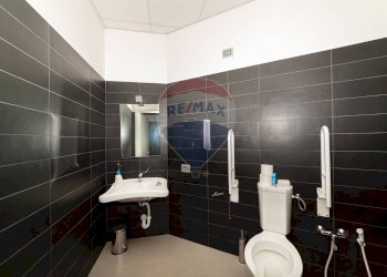 Bagno - Ufficio Via Pasquinelli
 
2/A, Jesi - foto 7