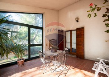 Sala da pranzo - Villa via barcaglione
 
17, Falconara Marittima - photo 8