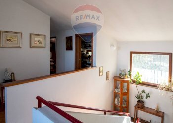 Hall / corridoio - Villa via barcaglione
 
17, Falconara Marittima - photo 37