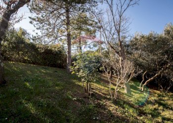 Giardino - Villa via barcaglione
 
17, Falconara Marittima - photo 71