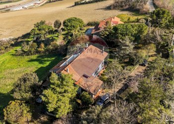 Casa all\'aperto - Villa via barcaglione
 
17, Falconara Marittima - photo 83