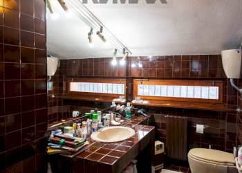 Bagno - Villa via barcaglione
 
17, Falconara Marittima - photo 37