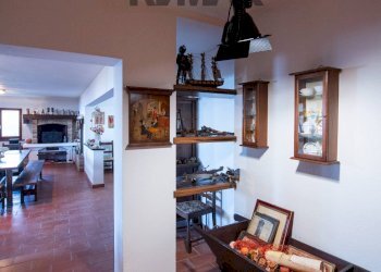 Hall / corridoio - Villa via barcaglione
 
17, Falconara Marittima - photo 54