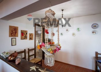 Sala da pranzo - Villa via barcaglione
 
17, Falconara Marittima - photo 59