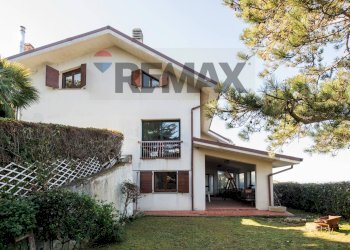 Casa all\'aperto - Villa via barcaglione
 
17, Falconara Marittima - photo 68