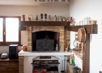Soggiorno - Villa via barcaglione
 
17, Falconara Marittima - photo 70