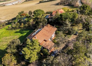 Casa all\'aperto - Villa via barcaglione
 
17, Falconara Marittima - photo 94