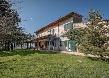 Casa all\'aperto - Casa indipendente Via San Donato
 
99, Fabriano - foto 2