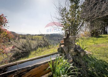 Giardino - Casa indipendente Via San Donato
 
99, Fabriano - foto 10