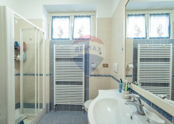 Bagno - Casa indipendente Via San Donato
 
99, Fabriano - foto 24