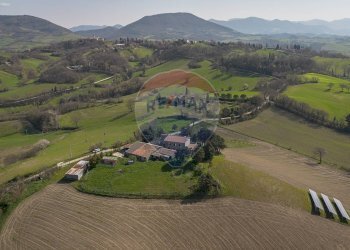 Vista delle montagne - Casa indipendente Via San Donato
 
99, Fabriano - foto 43