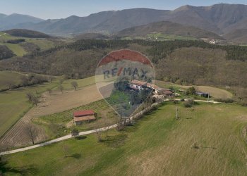 Vista delle montagne - Casa indipendente Via San Donato
 
99, Fabriano - foto 45