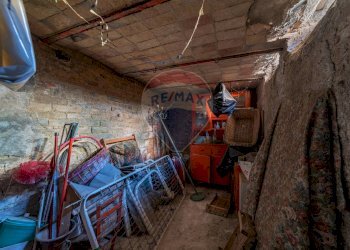 Dispensa di stoccaggio - Semi-detached house Via Antonio Gramsci
 
10, Castelplanio - photo 11