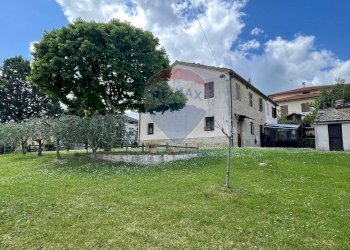 Casa all\'aperto - Casa semi indipendente Via Moscatelli Fraz. Castiglioni
 
80 e 80/B, Arcevia - foto 71