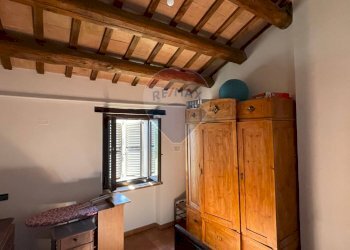 Camera / camera da letto - Casa semi indipendente Via Moscatelli Fraz. Castiglioni
 
80 e 80/B, Arcevia - foto 54